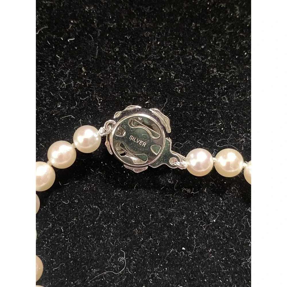 Genuine Cultured Pearl Bracelet W/ Sterling Silver Flower Clasp 7.5